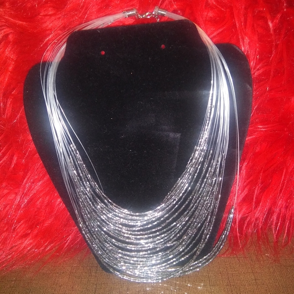 Jewelry - Picture 3 of 6